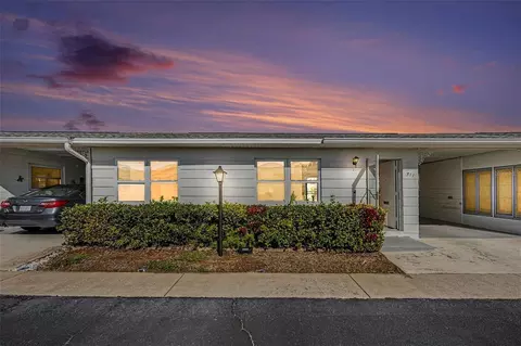 12400 Park Blvd #311, Seminole, FL 33772