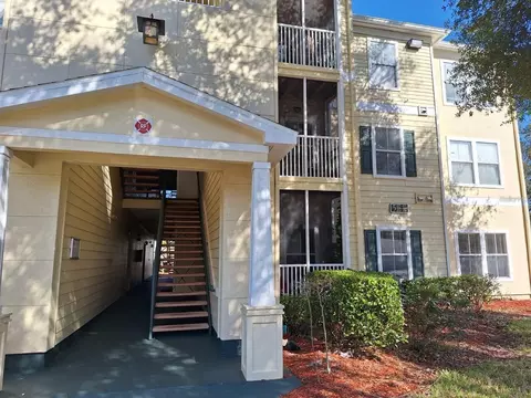 18387 Bridle Clb #18387, Tampa, FL 33647