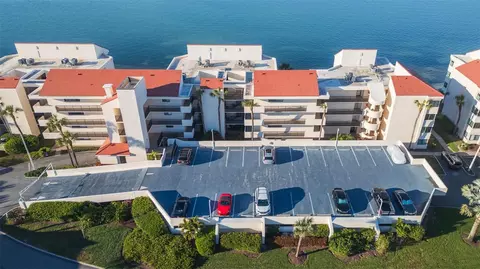 5633 Puerta Del Sol Blvd S #208, Saint Petersburg, FL 33715