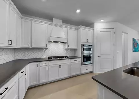 Kitchen - 14115 Hammock Crest Way, Riverview, FL 33569 photo 3 of 4