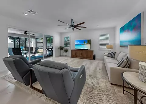 Living - 14115 Hammock Crest Way, Riverview, FL 33569 photo 2 of 2
