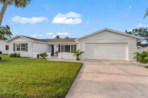 8418 Flagstone Dr, Tampa, FL 33615