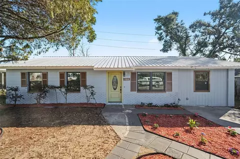 14814 11th St, Dade City, FL 33523