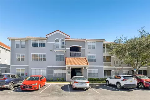 18001 Richmond Place Dr #1213, Tampa, FL 33647