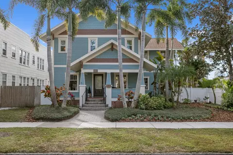 446 13th Ave NE, Saint Petersburg, FL 33704