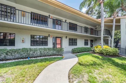 2020 Lakeview Dr #105, Clearwater, FL 33763