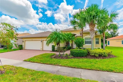 4963 Sapphire Sound Dr, Wimauma, FL 33598