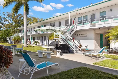 6050 21st St N #17, Saint Petersburg, FL 33714