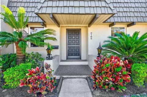 2105 Cordova Grn #2105, Seminole, FL 33777