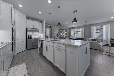 Kitchen - 7430 Pool Compass Loop, Wesley Chapel, FL 33545 photo 5 of 9