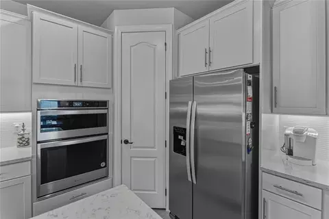 Kitchen - 7430 Pool Compass Loop, Wesley Chapel, FL 33545 photo 6 of 9