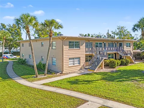 200 36th Ave N #201A, Saint Petersburg, FL 33704