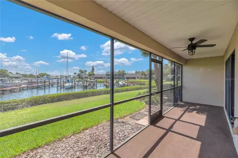 Exterior - 614 Yardarm Dr #7, Apollo Beach, FL 33572 photo 2 of 9