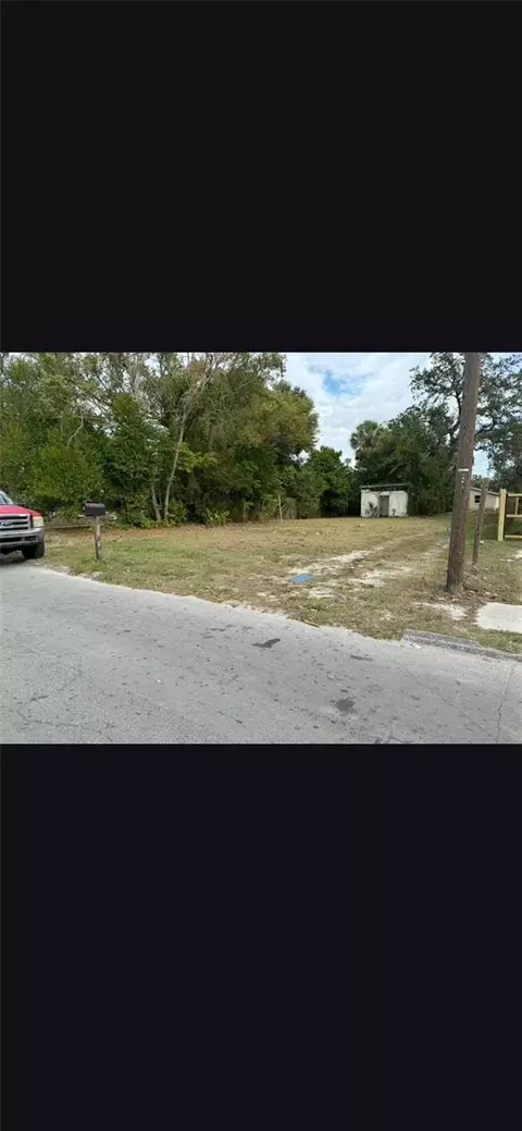 3811 Whittier St, Tampa, FL 33619