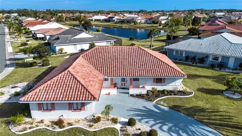 1853 Wolf Laurel Dr, Sun City Center, FL 33573
