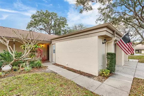 2603 Oak Cir #2603, Tarpon Springs, FL 34689