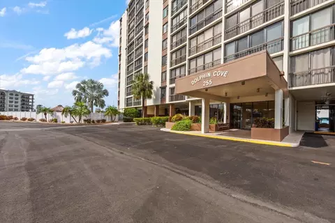255 Dolphin Pt #508, Clearwater Beach, FL 33767