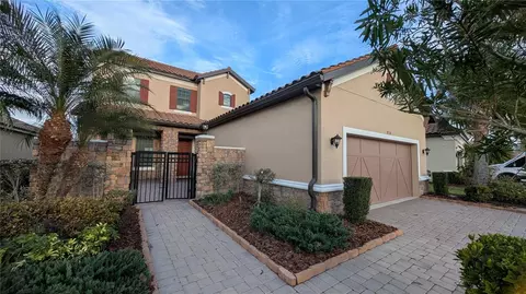 8530 Grand Alberato Rd, Tampa, FL 33647
