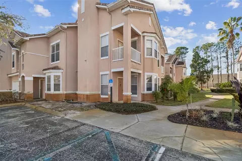 17978 Villa Creek Dr, Tampa, FL 33647