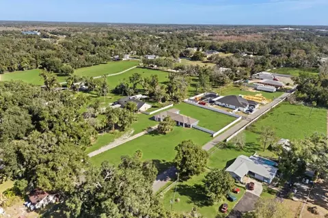 View/Area - 812 Chastain Rd, Seffner, FL 33584 photo 4 of 4