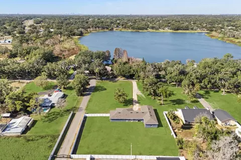 View/Area - 812 Chastain Rd, Seffner, FL 33584 photo 2 of 4