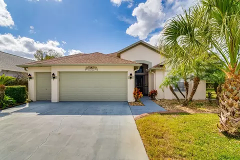 20520 Homossasa Ct, Land O Lakes, FL 34637