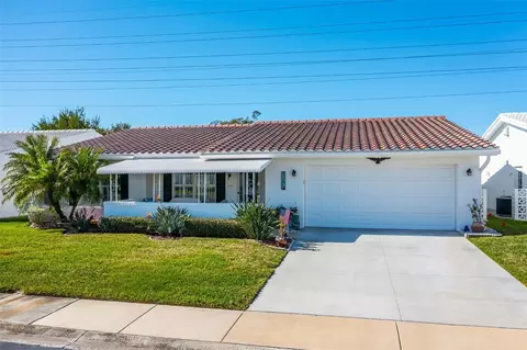 9026 37th St N #6, Pinellas Park, FL 33782