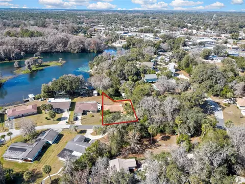 12130 Maple St, Dunnellon, FL 34432