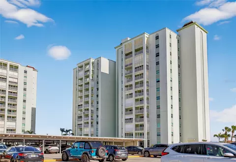 400 64th Ave #408, Saint Pete Beach, FL 33706
