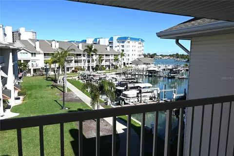 9215 Captiva Cir, Saint Pete Beach, FL 33706