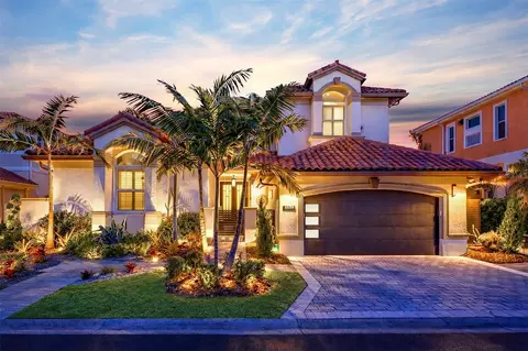 4635 Dolphin Cay Ln S, Saint Petersburg, FL 33711