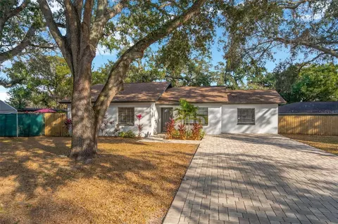 9401 N Willow Ave, Tampa, FL 33612