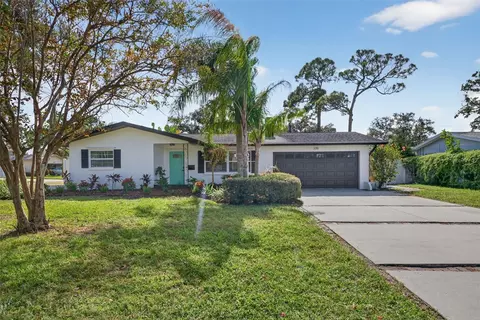 336 87th Ave NE, Saint Petersburg, FL 33702