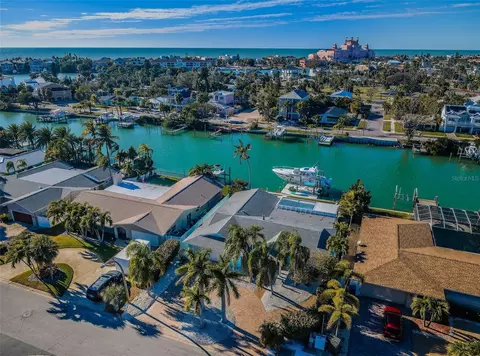 2910 Alton Dr, Saint Pete Beach, FL 33706