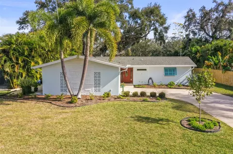 2319 Middlecoff Dr, Dunedin, FL 34698