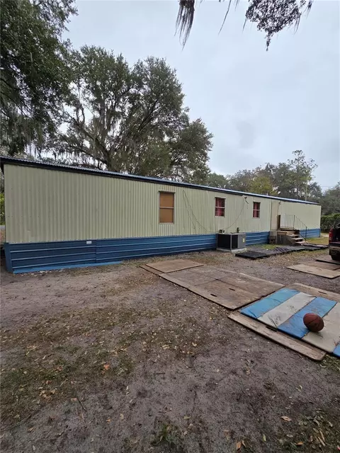 20 SW 3rd St, Webster, FL 33597 photo 2