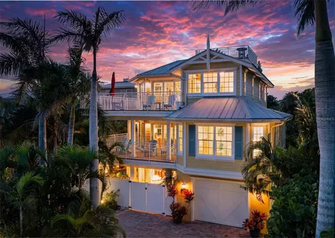 106 79th St, Holmes Beach, FL 34217