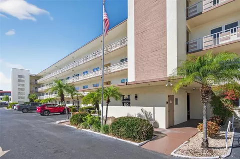 5705 80th St N #105, Saint Petersburg, FL 33709
