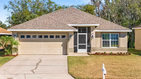 6838 Shimmering Dr, Lakeland, FL 33813