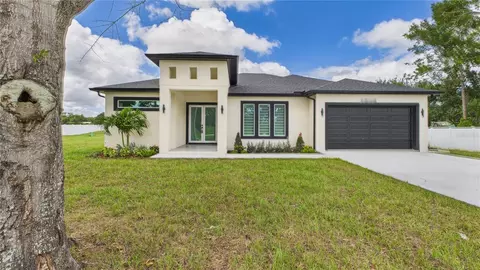 1515 30th St SE, Ruskin, FL 33570