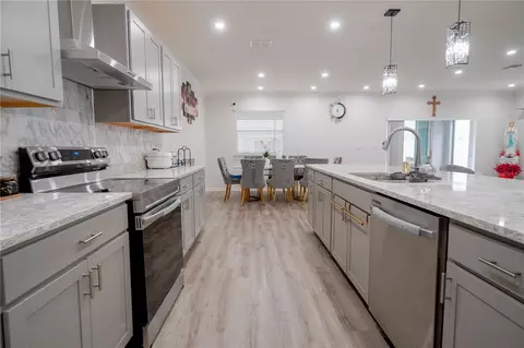 Kitchen - 12288 Cypress Branch St, Riverview, FL 33579 photo 1 of 10