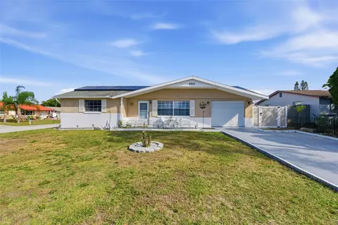 4904 Elmwood St, New Port Richey, FL 34653