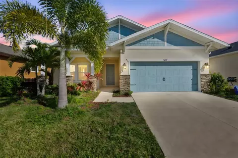 5839 Silver Sun Dr, Apollo Beach, FL 33572
