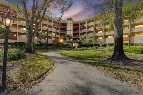 3076 Eastland Blvd #404, Clearwater, FL 33761