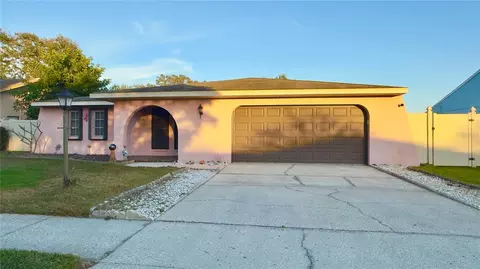 12985 116th St, Largo, FL 33778