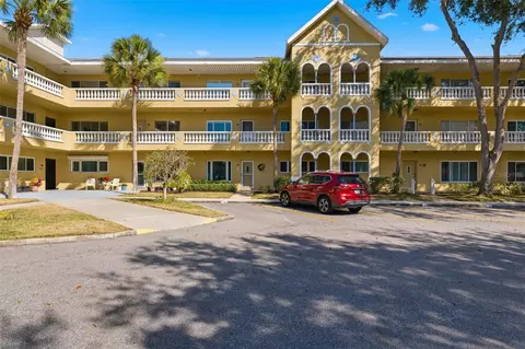 2220 Spanish Dr #14, Clearwater, FL 33763