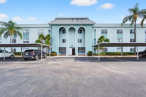 1706 Belleair Forest Dr #234, Belleair, FL 33756