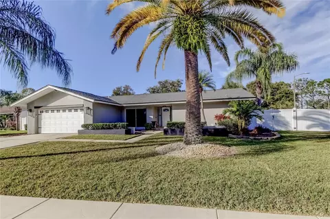 2686 Clubhouse Dr S, Clearwater, FL 33761