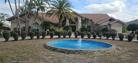 2714 Pine Club Dr, Plant City, FL 33566