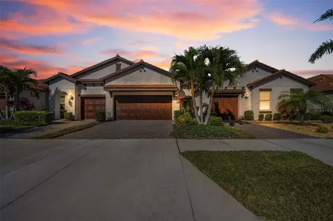 5314 Stoic Vale Dr, Wimauma, FL 33598
